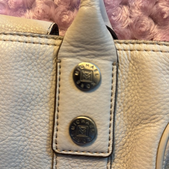 MK Creme Bag - Picture 2 of 13